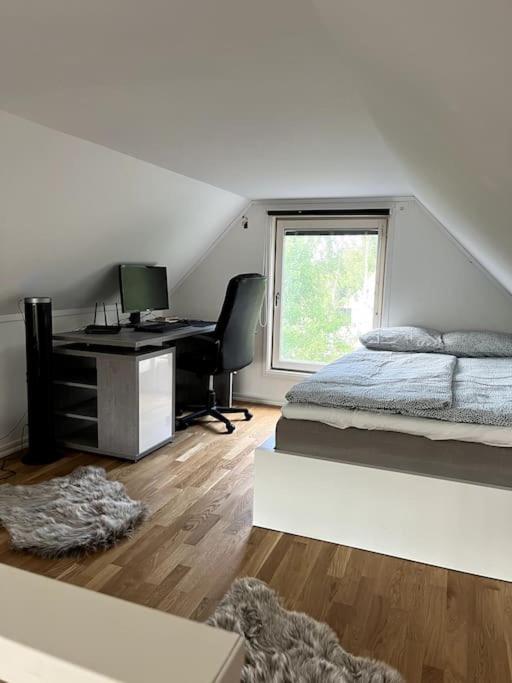 Mysigt Hus Med Natur & Jacuzzi I Olofstorp Gotenburg Buitenkant foto