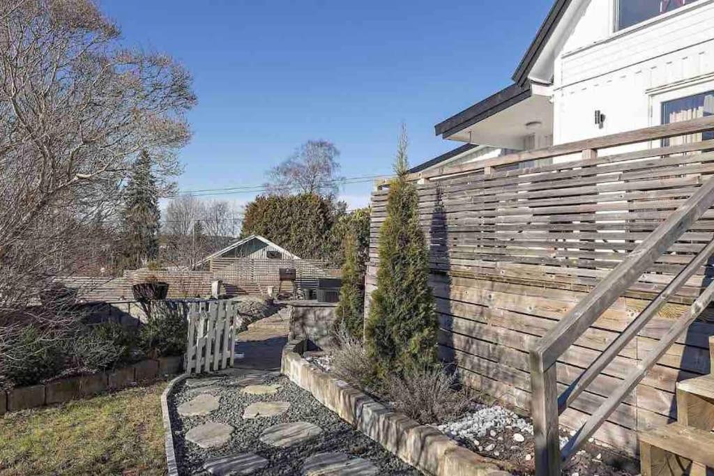 Mysigt Hus Med Natur & Jacuzzi I Olofstorp Gotenburg Buitenkant foto
